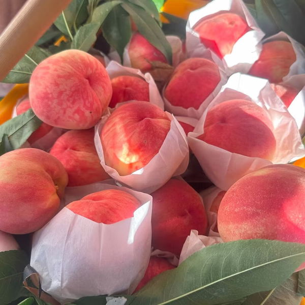 Rip-Open Juicy-Sweet Longquanyi Peach - Fresh Seasonal Fruit Trial Pack, Ideal for Pregnancy & Gifting